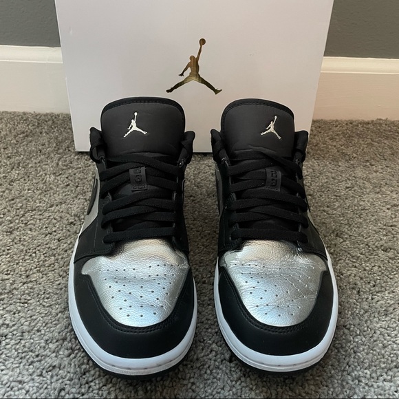 Jordan 1 Low SE Black Metallic Silver Mens 10.5 Women’s 12 main image 7